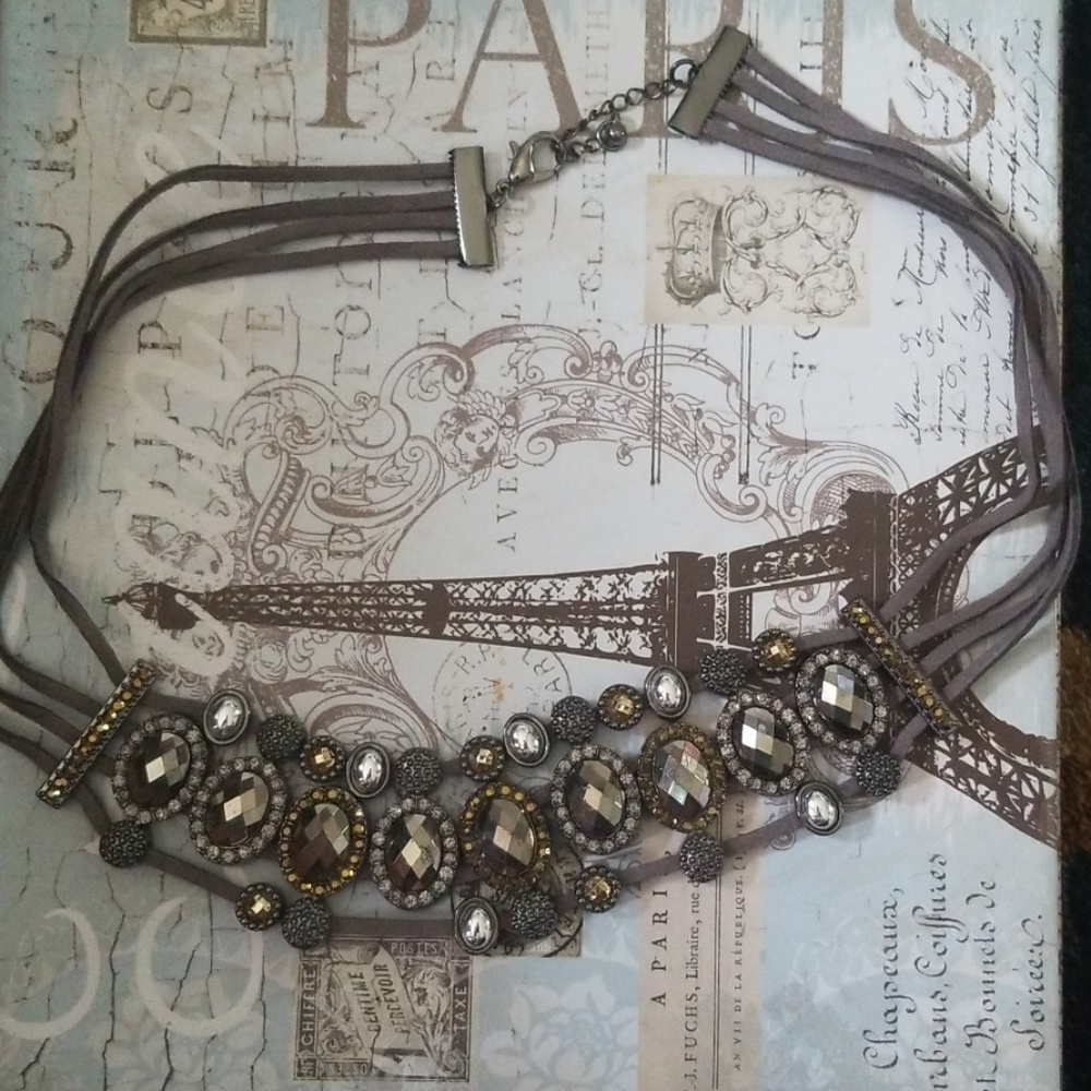 Necklace- choker